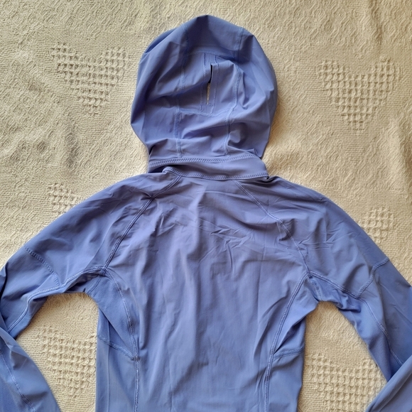 Lululemon Runbeam Long Sleeve UPF Ponytail Athletic Running Hoodie- Lilac Blue - Picture 6 of 12